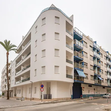 Marinasunbeach Canovas Playa * Торевьиа