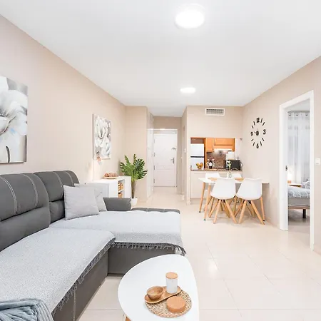 Marinasunbeach Canovas Playa Апартаменты Торевьиа