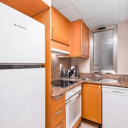 Marinasunbeach Canovas Playa Торевьиа