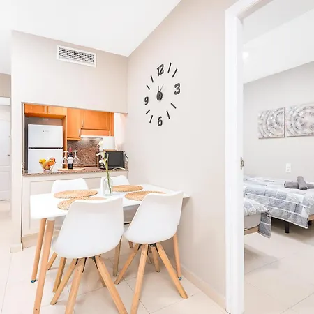 Апартаменты Marinasunbeach Canovas Playa