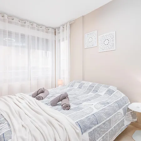 Marinasunbeach Canovas Playa Апартаменты Торевьиа