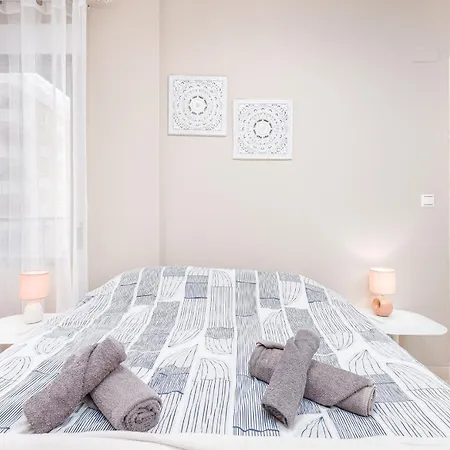 Marinasunbeach Canovas Playa * Торевьиа