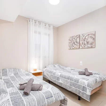 Marinasunbeach Canovas Playa Апартаменты *