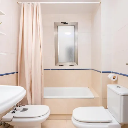 Marinasunbeach Canovas Playa Торевьиа